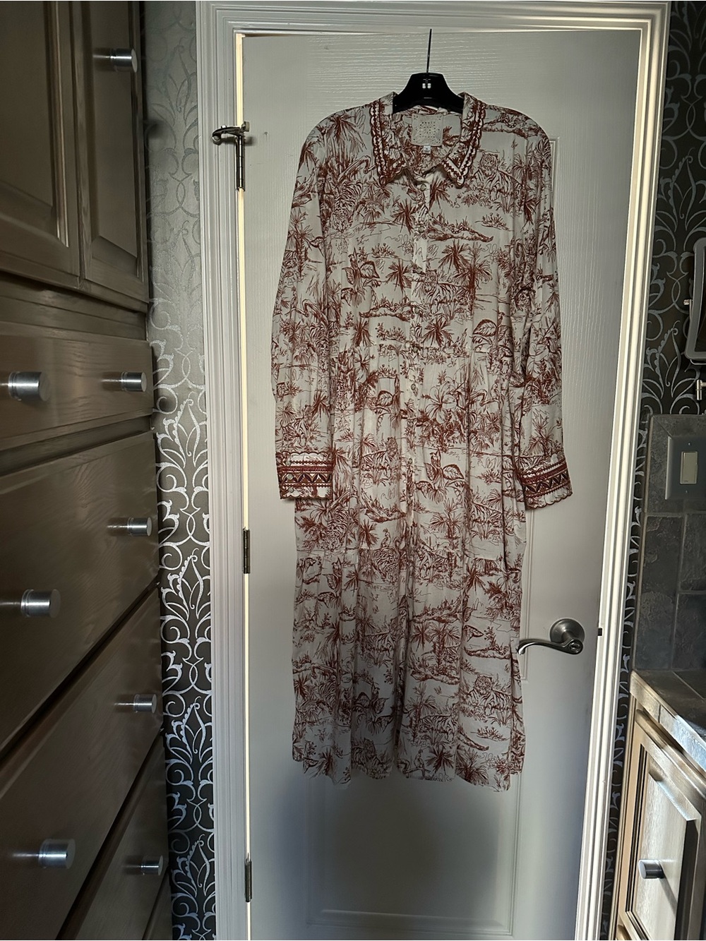 Johnny Was XL Printed Long Sleeve Midi Dress in Cream and Brown w Pearl Buttons